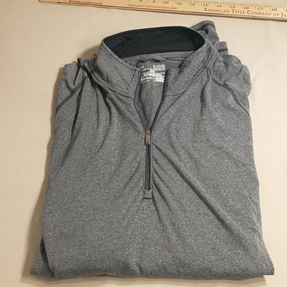 Men's Long Sleeve Under Armor Shirt